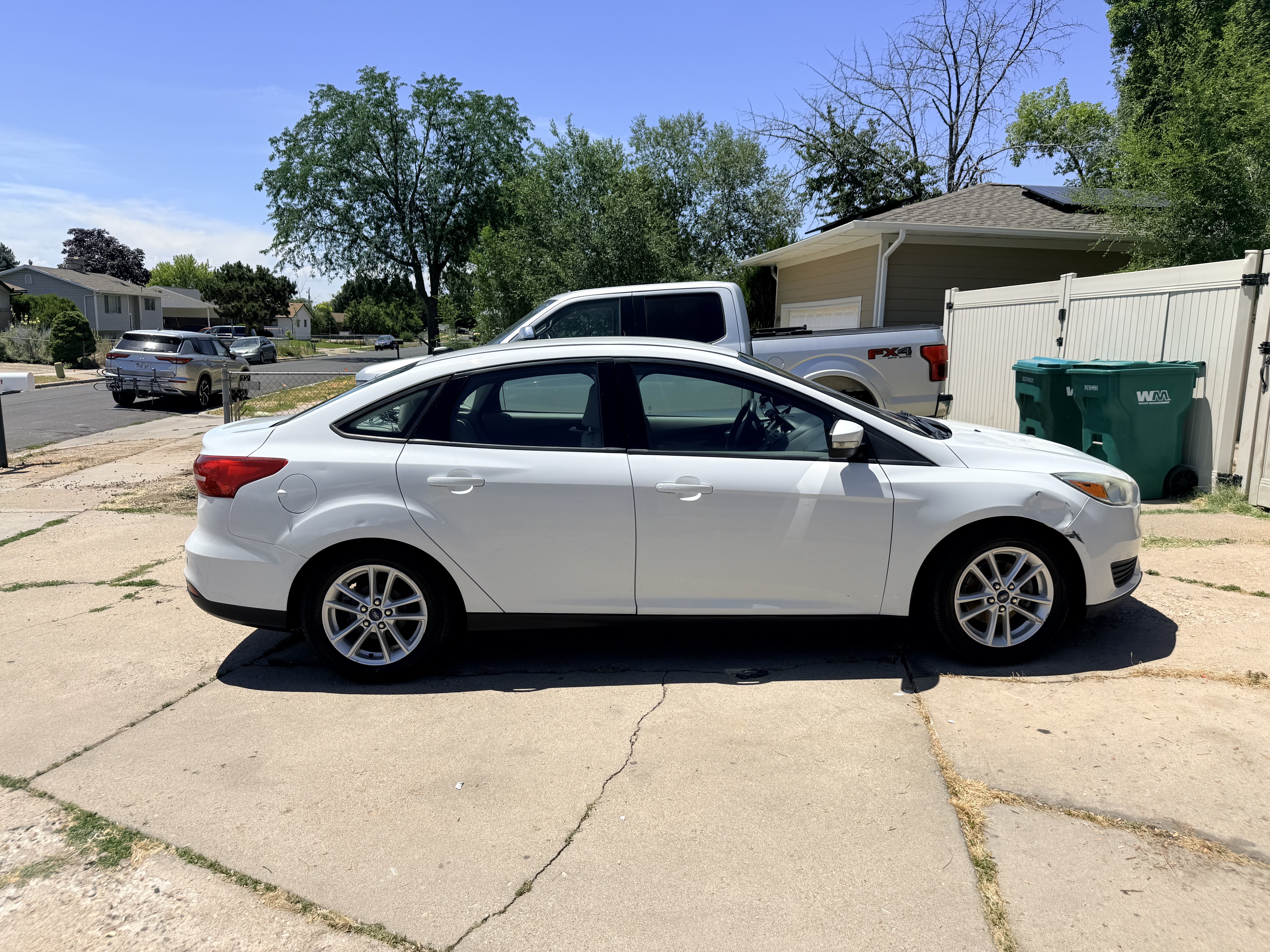 Ford Focus after decontamination wash - detail
