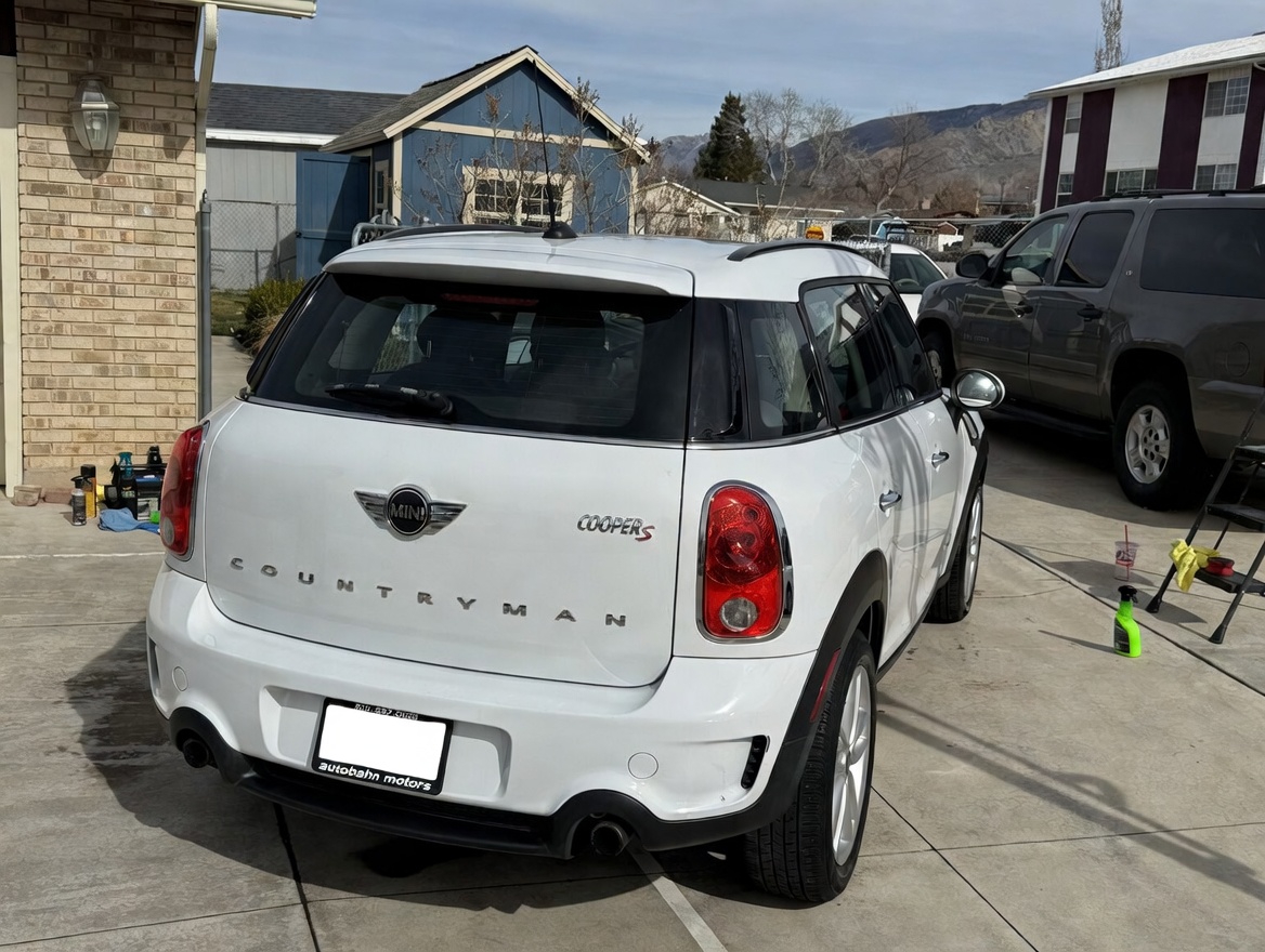 Mini Cooper Countryman after wash ready for ceramic